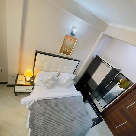 Diary Hotel Dar-es-Salaam Eksteriør bilde