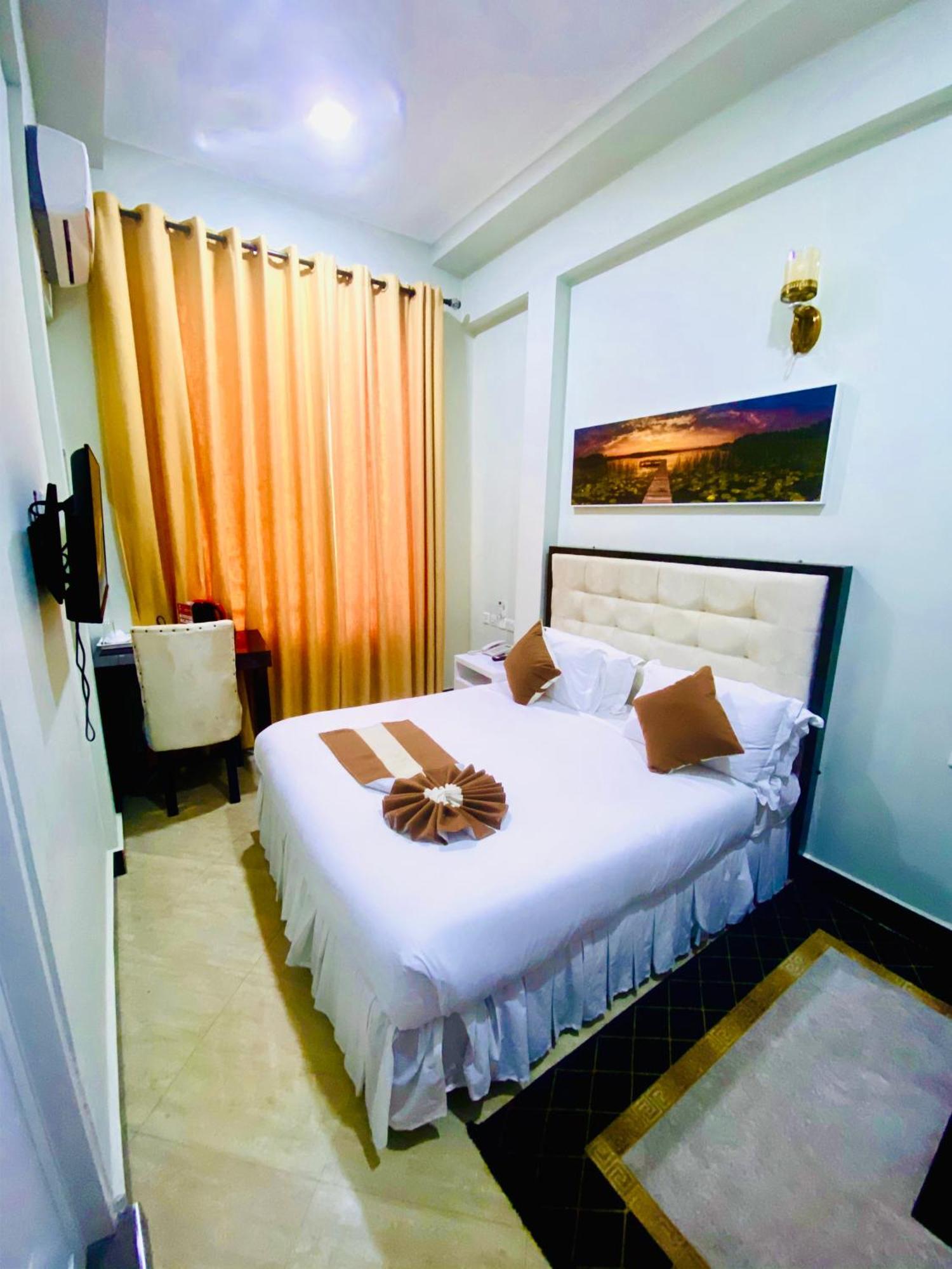 Diary Hotel Dar-es-Salaam Eksteriør bilde