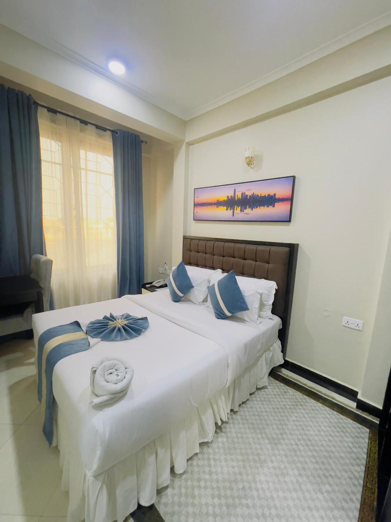 Diary Hotel Dar-es-Salaam Eksteriør bilde